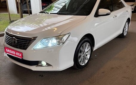 Toyota Camry, 2013 год, 1 430 000 рублей, 2 фотография