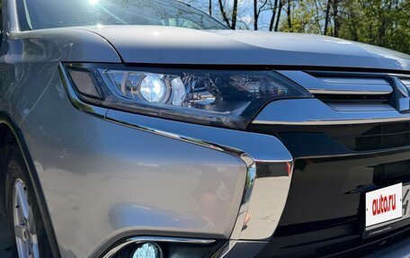 Mitsubishi Outlander III рестайлинг 3, 2018 год, 1 650 000 рублей, 5 фотография