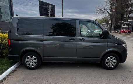 Volkswagen Transporter T6 рестайлинг, 2021 год, 3 650 000 рублей, 5 фотография