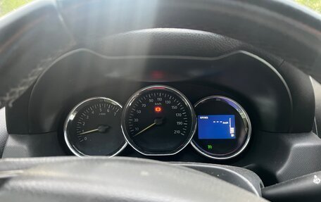 Renault Duster I рестайлинг, 2016 год, 880 000 рублей, 2 фотография
