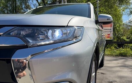 Mitsubishi Outlander III рестайлинг 3, 2018 год, 7 фотография
