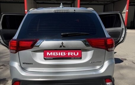 Mitsubishi Outlander III рестайлинг 3, 2018 год, 10 фотография