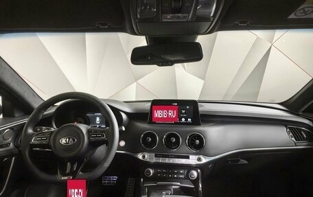 KIA Stinger I, 2019 год, 2 393 000 рублей, 14 фотография