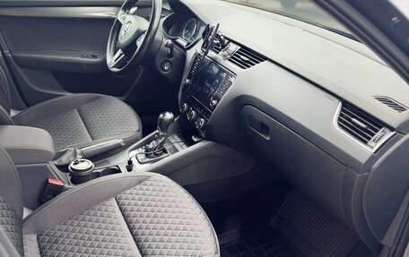 Skoda Octavia, 2018 год, 1 630 000 рублей, 8 фотография
