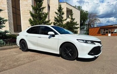 Toyota Camry, 2018 год, 2 390 000 рублей, 1 фотография