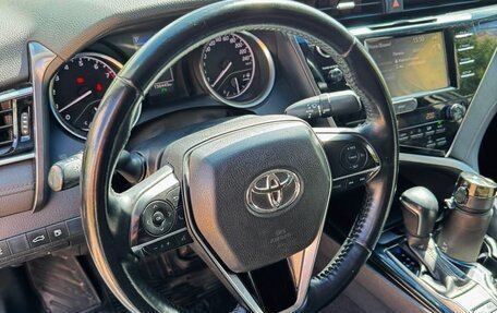 Toyota Camry, 2018 год, 2 390 000 рублей, 5 фотография