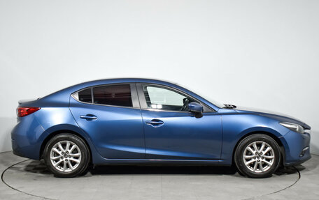 Mazda 3, 2017 год, 1 850 000 рублей, 4 фотография