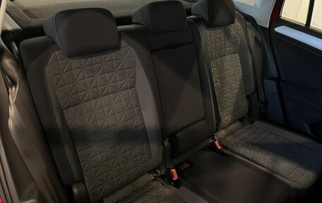Volkswagen Tiguan II, 2021 год, 2 715 000 рублей, 34 фотография