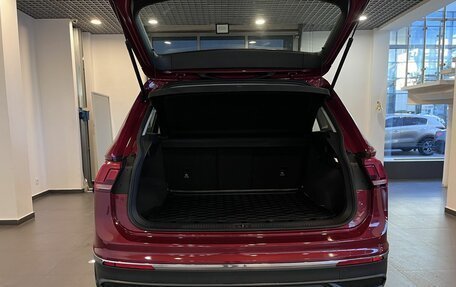Volkswagen Tiguan II, 2021 год, 2 715 000 рублей, 35 фотография