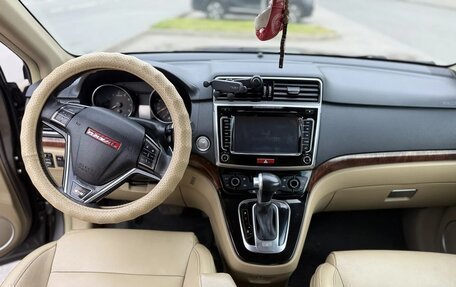 Haval H6, 2018 год, 1 350 000 рублей, 12 фотография