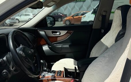 Infiniti FX II, 2011 год, 1 950 000 рублей, 10 фотография