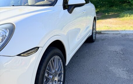 Porsche Cayenne III, 2011 год, 2 590 000 рублей, 4 фотография