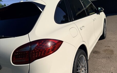Porsche Cayenne III, 2011 год, 2 590 000 рублей, 11 фотография