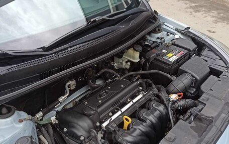 Hyundai Solaris II рестайлинг, 2011 год, 700 000 рублей, 17 фотография