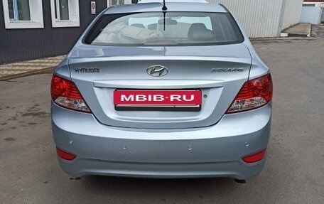 Hyundai Solaris II рестайлинг, 2011 год, 700 000 рублей, 10 фотография