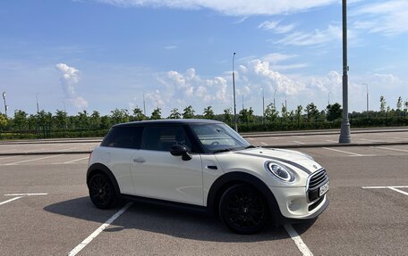 MINI Hatch, 2019 год, 1 940 000 рублей, 2 фотография
