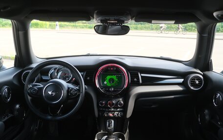 MINI Hatch, 2019 год, 1 940 000 рублей, 18 фотография