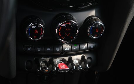 MINI Hatch, 2019 год, 1 940 000 рублей, 21 фотография