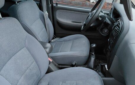 KIA Sportage IV рестайлинг, 2001 год, 280 000 рублей, 10 фотография