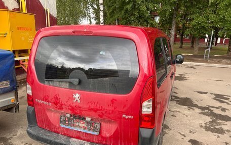 Peugeot Partner II рестайлинг 2, 2010 год, 395 000 рублей, 3 фотография