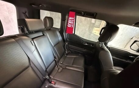 Toyota Land Cruiser Prado, 2024 год, 9 250 000 рублей, 10 фотография
