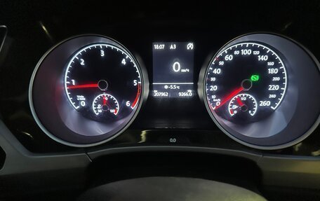 Volkswagen Touran III, 2016 год, 1 550 000 рублей, 2 фотография