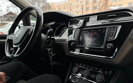 Volkswagen Touran III, 2016 год, 1 550 000 рублей, 5 фотография