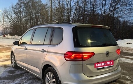 Volkswagen Touran III, 2016 год, 1 550 000 рублей, 7 фотография