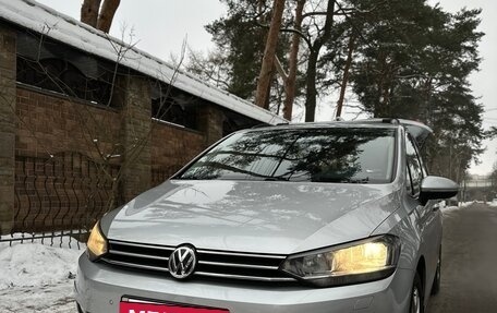 Volkswagen Touran III, 2016 год, 1 550 000 рублей, 3 фотография