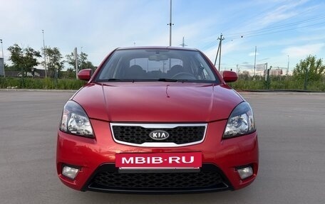 KIA Rio II, 2011 год, 880 000 рублей, 2 фотография