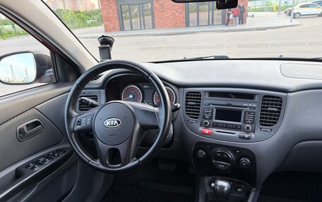 KIA Rio II, 2011 год, 880 000 рублей, 25 фотография