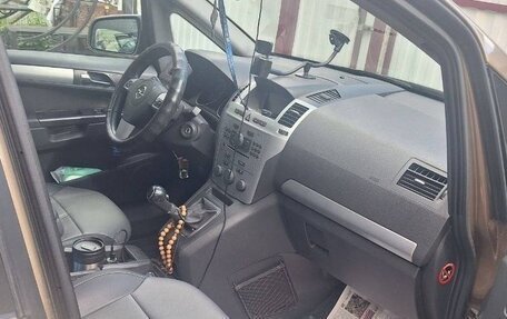 Opel Zafira B, 2012 год, 750 000 рублей, 2 фотография