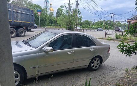 Mercedes-Benz C-Класс, 2002 год, 550 000 рублей, 2 фотография