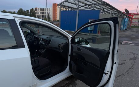 Chevrolet Aveo III, 2012 год, 650 000 рублей, 2 фотография