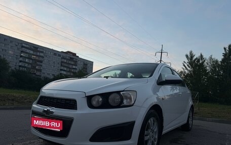 Chevrolet Aveo III, 2012 год, 650 000 рублей, 3 фотография
