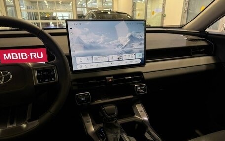 Toyota RAV4, 2026 год, 19 фотография