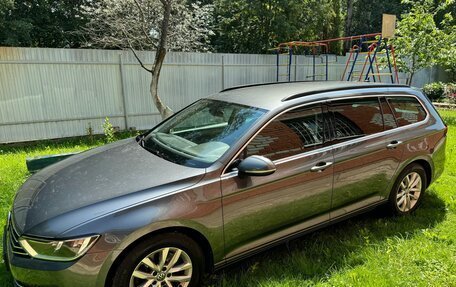 Volkswagen Passat B8 рестайлинг, 2015 год, 1 800 000 рублей, 3 фотография