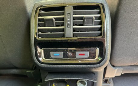 Volkswagen Passat B8 рестайлинг, 2015 год, 1 800 000 рублей, 14 фотография
