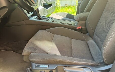 Volkswagen Passat B8 рестайлинг, 2015 год, 1 800 000 рублей, 15 фотография
