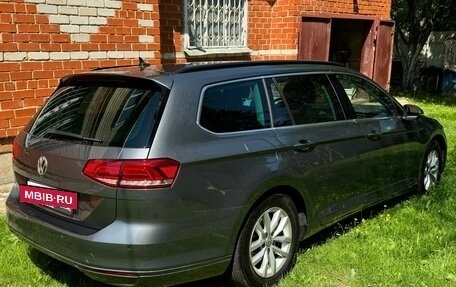 Volkswagen Passat B8 рестайлинг, 2015 год, 1 800 000 рублей, 5 фотография