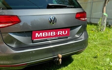 Volkswagen Passat B8 рестайлинг, 2015 год, 1 800 000 рублей, 10 фотография