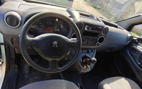 Peugeot Partner II рестайлинг 2, 2012 год, 500 000 рублей, 11 фотография