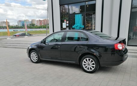 Volkswagen Jetta VI, 2010 год, 750 000 рублей, 4 фотография