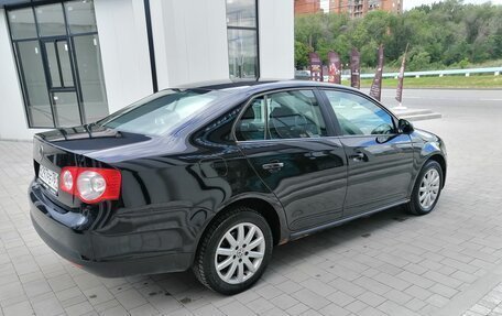 Volkswagen Jetta VI, 2010 год, 750 000 рублей, 6 фотография