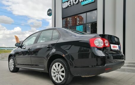Volkswagen Jetta VI, 2010 год, 750 000 рублей, 10 фотография