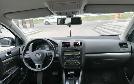 Volkswagen Jetta VI, 2010 год, 750 000 рублей, 19 фотография