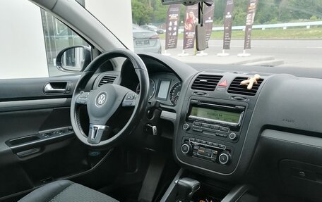 Volkswagen Jetta VI, 2010 год, 750 000 рублей, 20 фотография