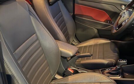 Hyundai Solaris II рестайлинг, 2021 год, 1 780 000 рублей, 4 фотография