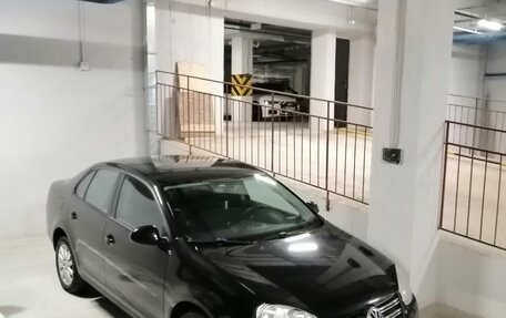 Volkswagen Jetta VI, 2010 год, 750 000 рублей, 25 фотография