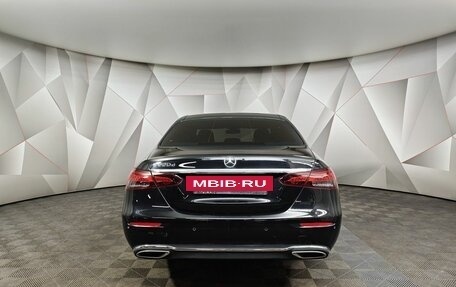 Mercedes-Benz E-Класс, 2021 год, 2 493 000 рублей, 8 фотография